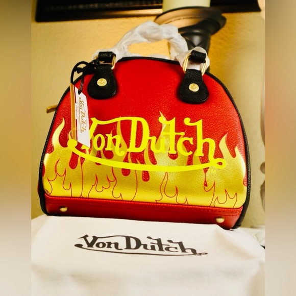 HOSTPICK”Von Dutch NIB City Of Angels Red Yellow Small Bowling Crossbody Handbag - Picture 4 of 12